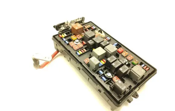 Opel Insignia A Fuse module 13222782 13255300