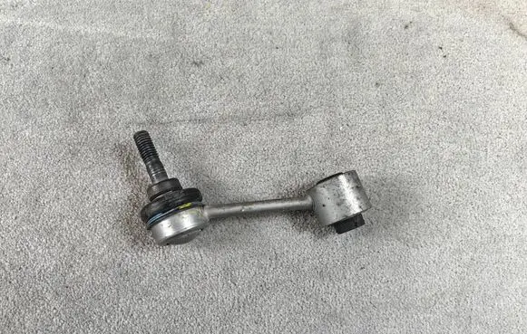 Audi Q3 8U Rear anti-roll bar/stabilizer link 1K0505465L 1K0505465AA