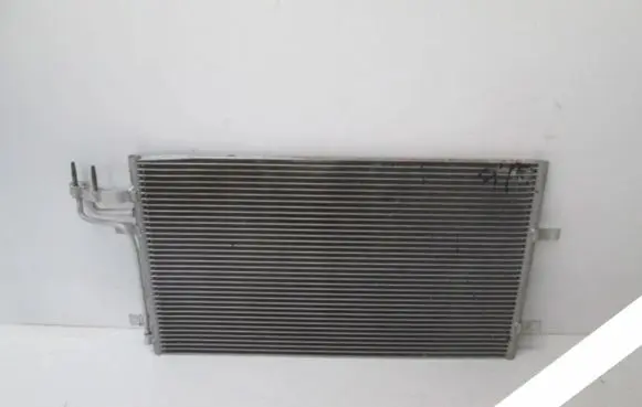 Ford Focus A/C cooling radiator (condenser)