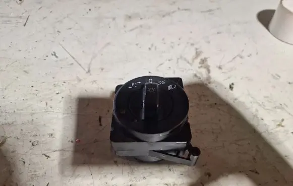 Mercedes-Benz Sprinter W906 Light switch A9065450504