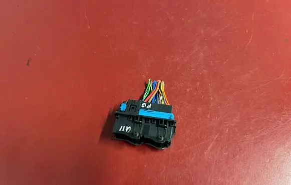 BMW X1 U11 Front door wiring loom 8715591 8715592