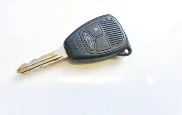 Chrysler Sebring (JS) Ignition key/card 56040653ad