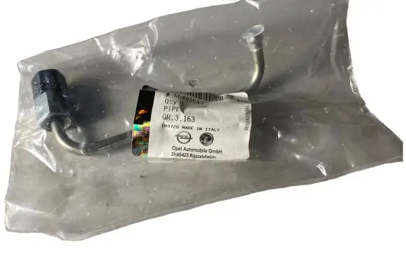 Opel Mokka Fuel injector supply line/pipe 55493543