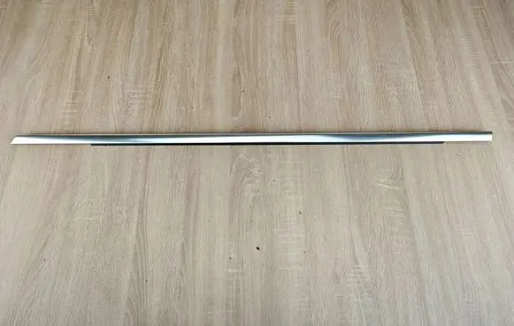 Audi Q3 F3 Front door glass trim molding 83A837475
