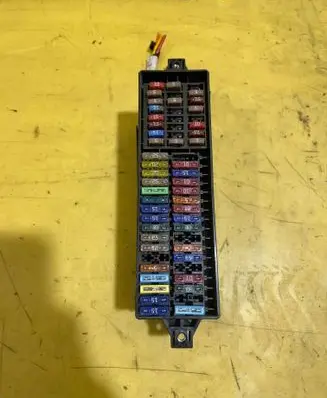 Skoda Fabia Mk2 (5J) Fuse box set