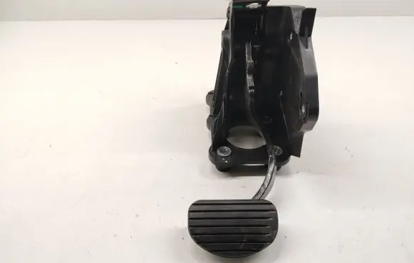 Renault Latitude (L70) Brake pedal 465010053R