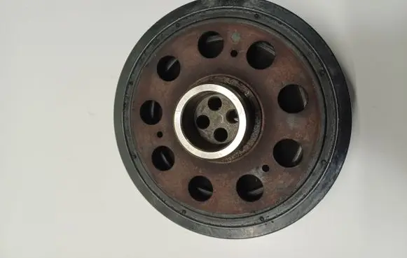 BMW X3 F25 Crankshaft pulley 851207203