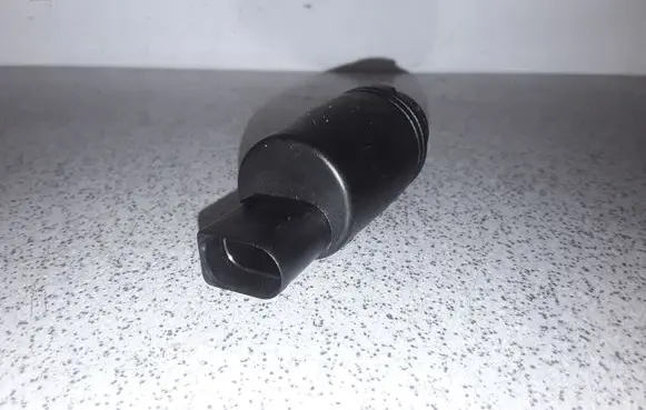 BMW 5 E39 Windscreen/windshield washer pump 67128377612