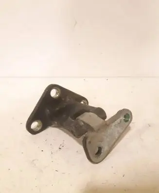 Isuzu Rodeo Loading door lower hinge 
