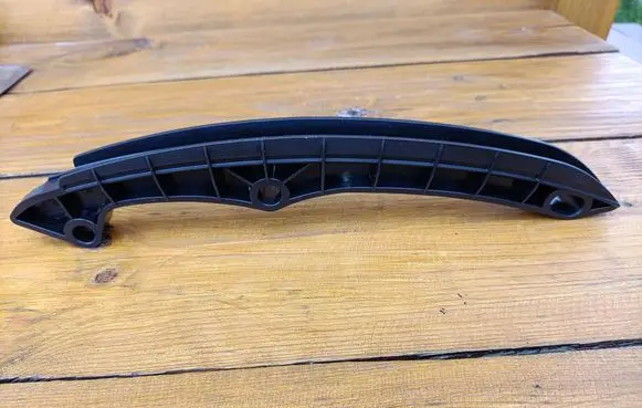 Skoda Fabia Mk2 (5J) Slide rail for timing chain 03C109469K