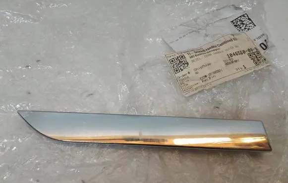 Tesla Model X Front door handle cover 104656000B