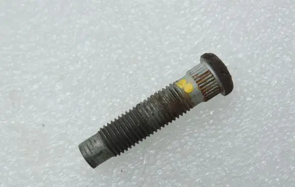 Opel Astra K Nuts/bolts 9599370 9599489 9595179
