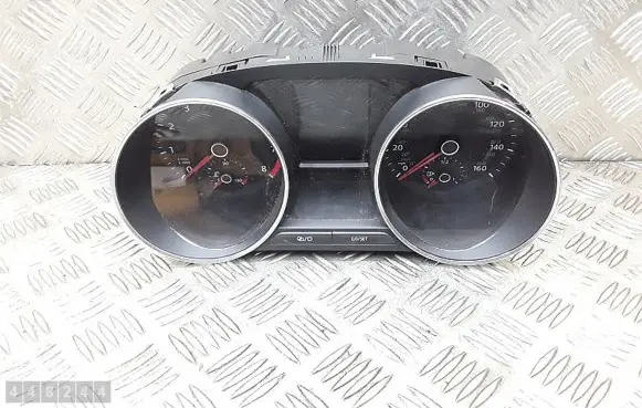 Volkswagen Polo V 6R Speedometer (instrument cluster) 6C0920940G
