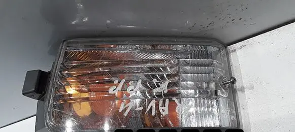 Toyota RAV 4 (XA10) Front indicator light