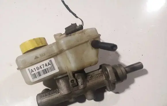 Master brake cylinder
