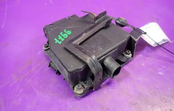 Audi A3 S3 A3 Sportback 8P Vacuum valve 