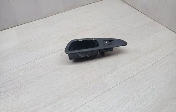 Peugeot 308 Electric window control switch 96573850XT