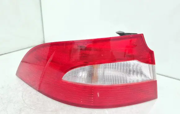 Skoda Superb B6 (3T) Rear/tail lights 270501
