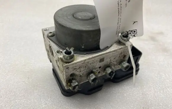 Toyota C-HR I ABS Pump 4451047070