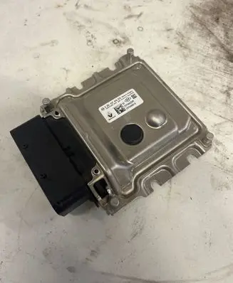 Renault Master III Adblue control unit 237G00350R 237G00001R DCU17PC42