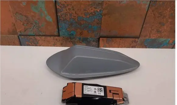 BMW X6 G06 Aerial GPS antenna 5A09D89 5A236E7 5A33E67