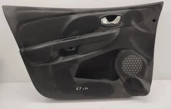 Renault Clio IV Front door card panel trim 8090184552R