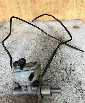 Volkswagen Golf V Master brake cylinder 1K1611301C 03350886321