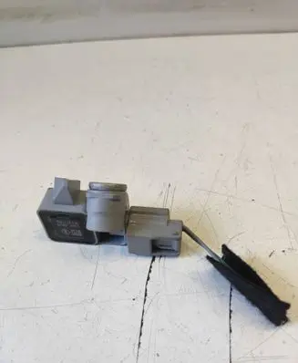Renault Scenic III - Grand scenic III Airbag deployment crash/impact sensor 988312833R 180412 045804