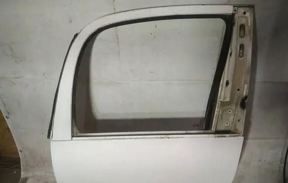 Rear door