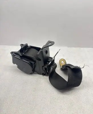 BMW 5 E34 Rear seatbelt 1950527 0433324 30832300