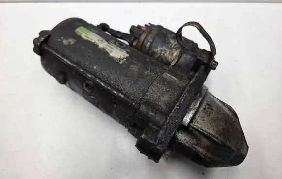 Mercedes-Benz C W203 Starter motor A0051511301 0051511301
