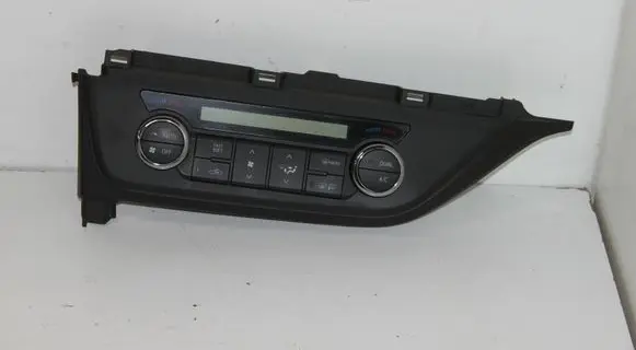 Toyota Corolla E160 E170 Climate control unit 5590002700