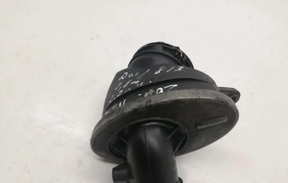 Intake resonator