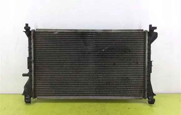 Ford Focus Coolant radiator