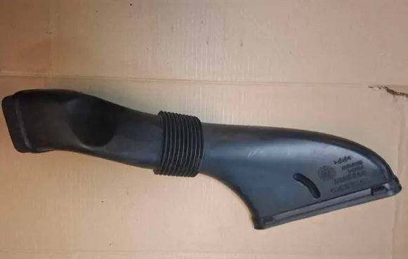 Volvo S80 Air intake duct part 8626060 73211