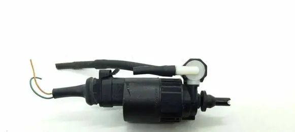 Renault Megane I Windscreen/windshield washer pump 7700821782
