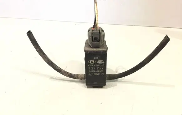 Hyundai i20 (PB PBT) Windscreen/windshield washer pump 985101W000