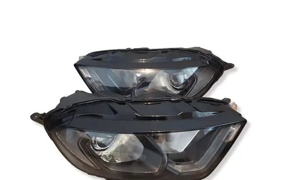 Ford Ecosport Headlight/headlamp GN1513D154HE