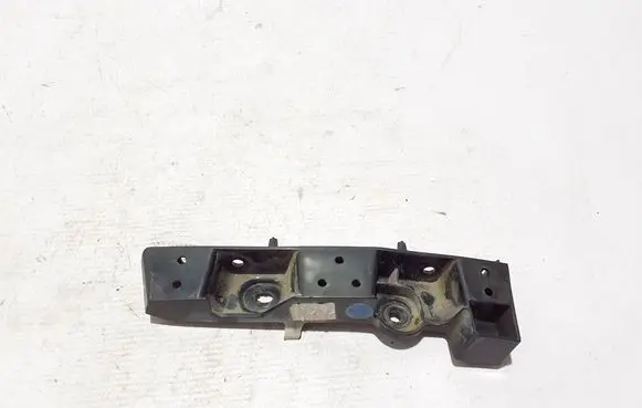 Renault Express Front bumper mounting bracket 622231730R