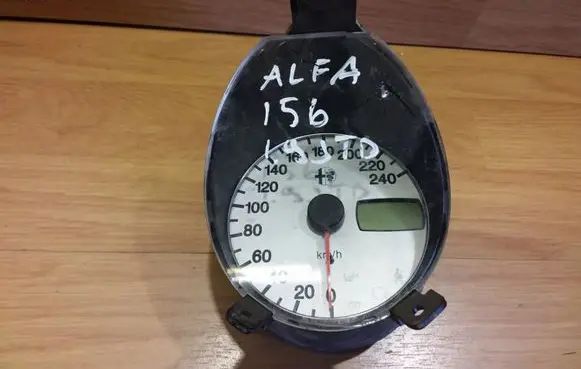 Alfa Romeo 156 Speedometer (instrument cluster) 60664278 6160349933