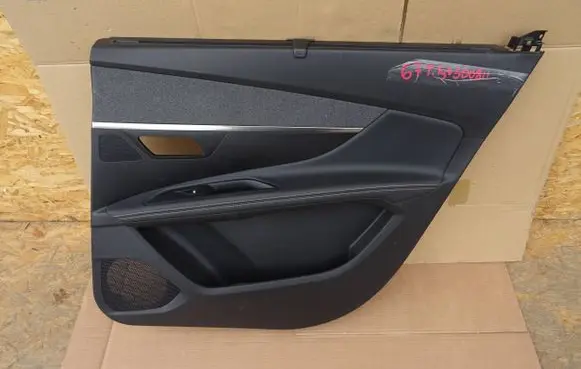 Peugeot 5008 II Coupe rear side trim panel 