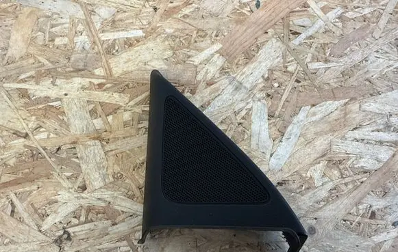 Audi Q3 8U Front door speaker cover trim 8U0035423A