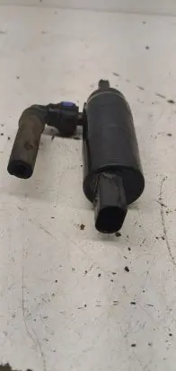 Volkswagen PASSAT B7 Headlight washer pump 6R0955681