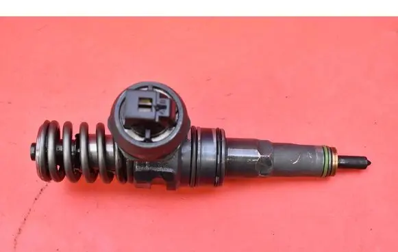 Fuel injector