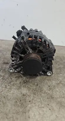Citroen C5 Generator/alternator 9661544880 2543457A FG103017