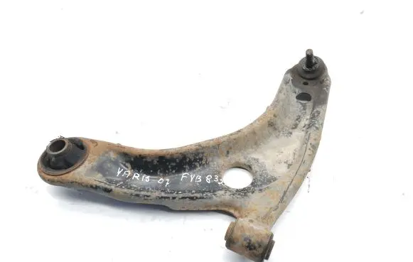 Toyota Yaris Front lower control arm/wishbone