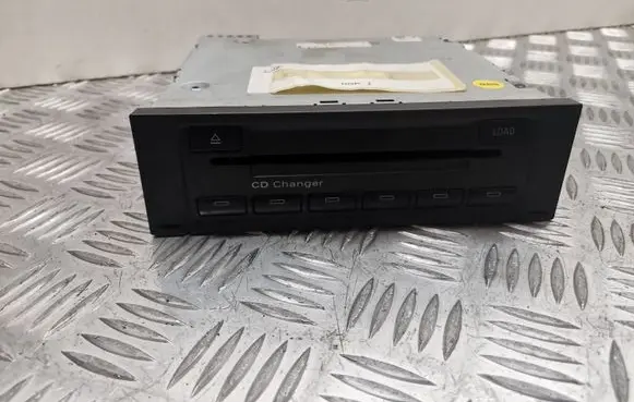 CD/DVD changer