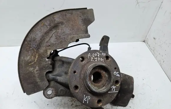 Peugeot 607 Front wheel hub