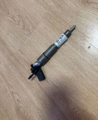 BMW 5 E60 E61 Fuel injector 0445115008