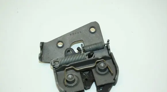 BMW 5 E60 E61 Seat back rest lock catch 7119460 52207112864